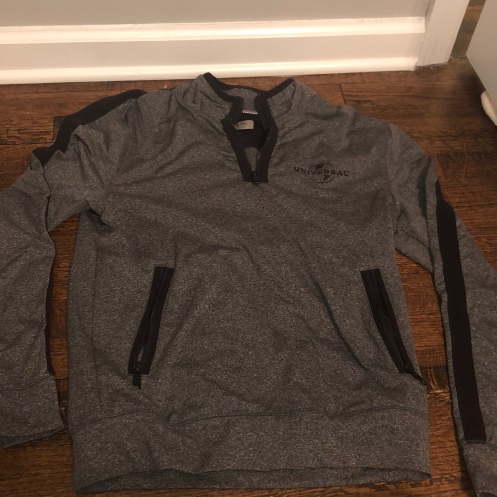 Universal Long sleeve quarter zip